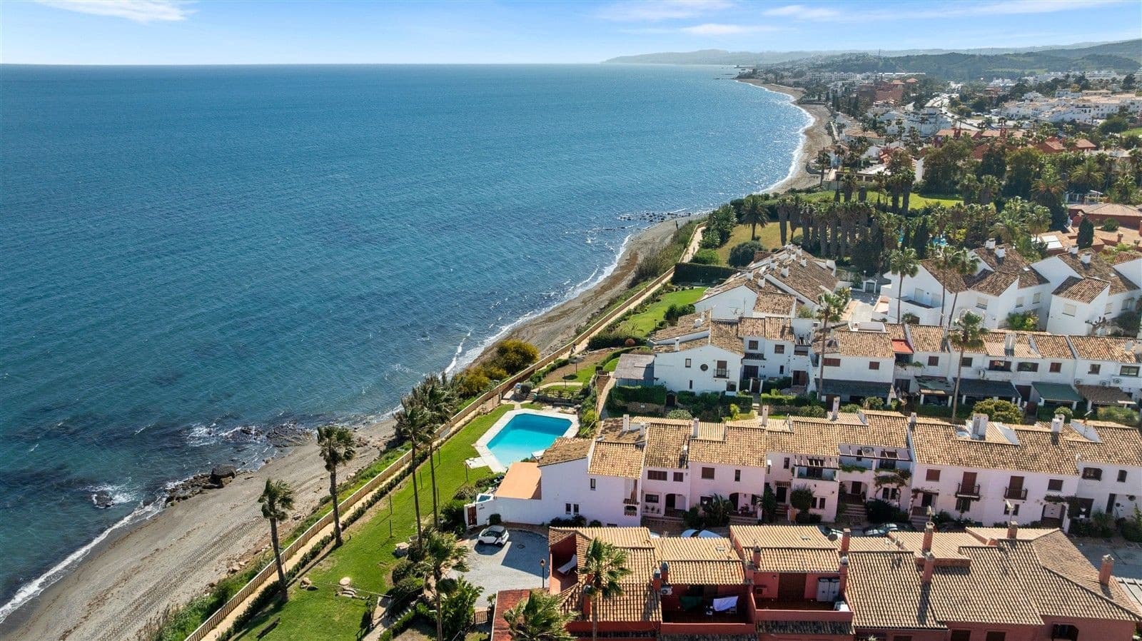 4 Zimmer Doppelhaus zu verkaufen in Estepona mit Pool Garage - 1.695.000 € (Ref: 10098200)