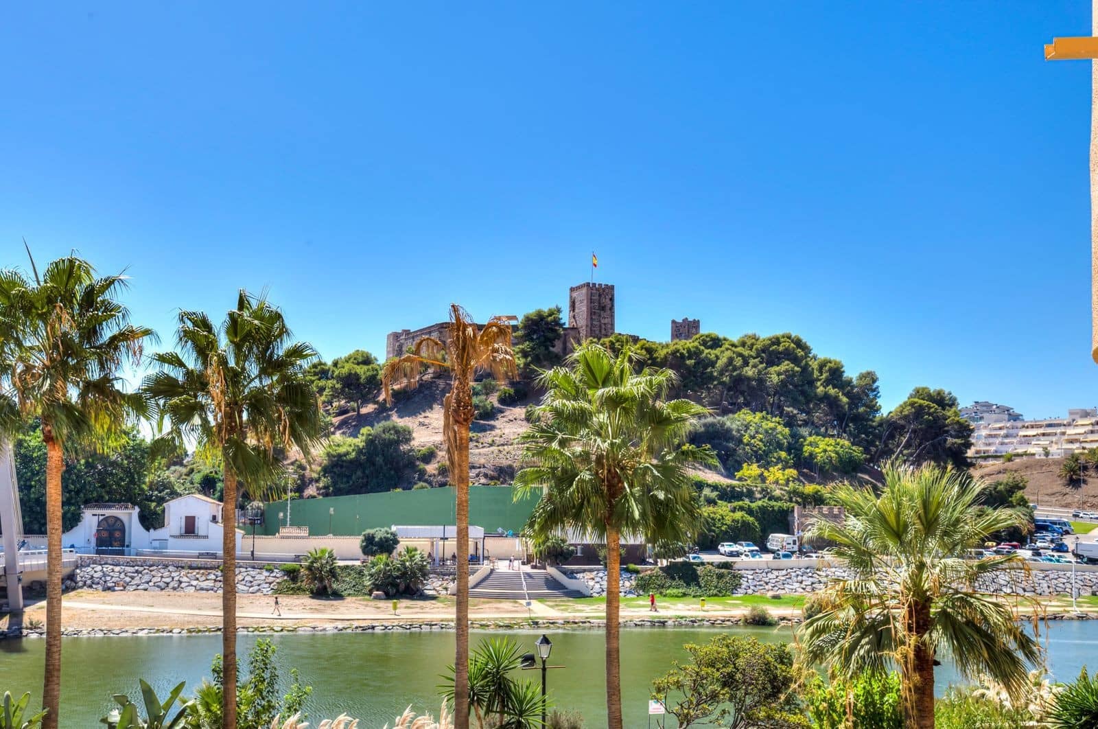 2 slaapkamer Appartement te koop in Fuengirola met zwembad garage - € 590.000 (Ref: 10100115)