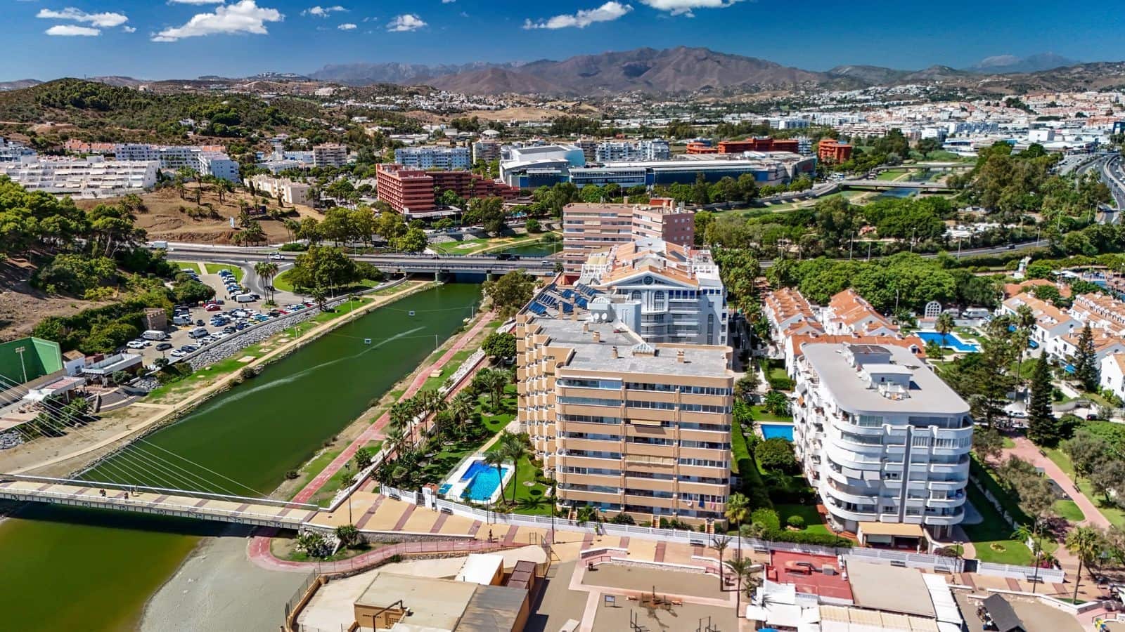 2 slaapkamer Appartement te koop in Fuengirola met zwembad garage - € 590.000 (Ref: 10100115)