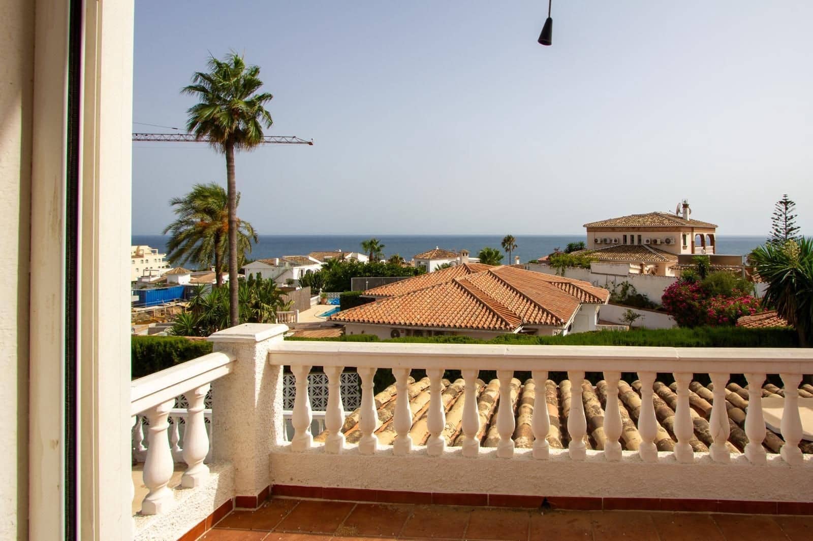 5 quarto Moradia para venda em Mijas Costa com piscina garagem - 995 000 € (Ref: 10100116)