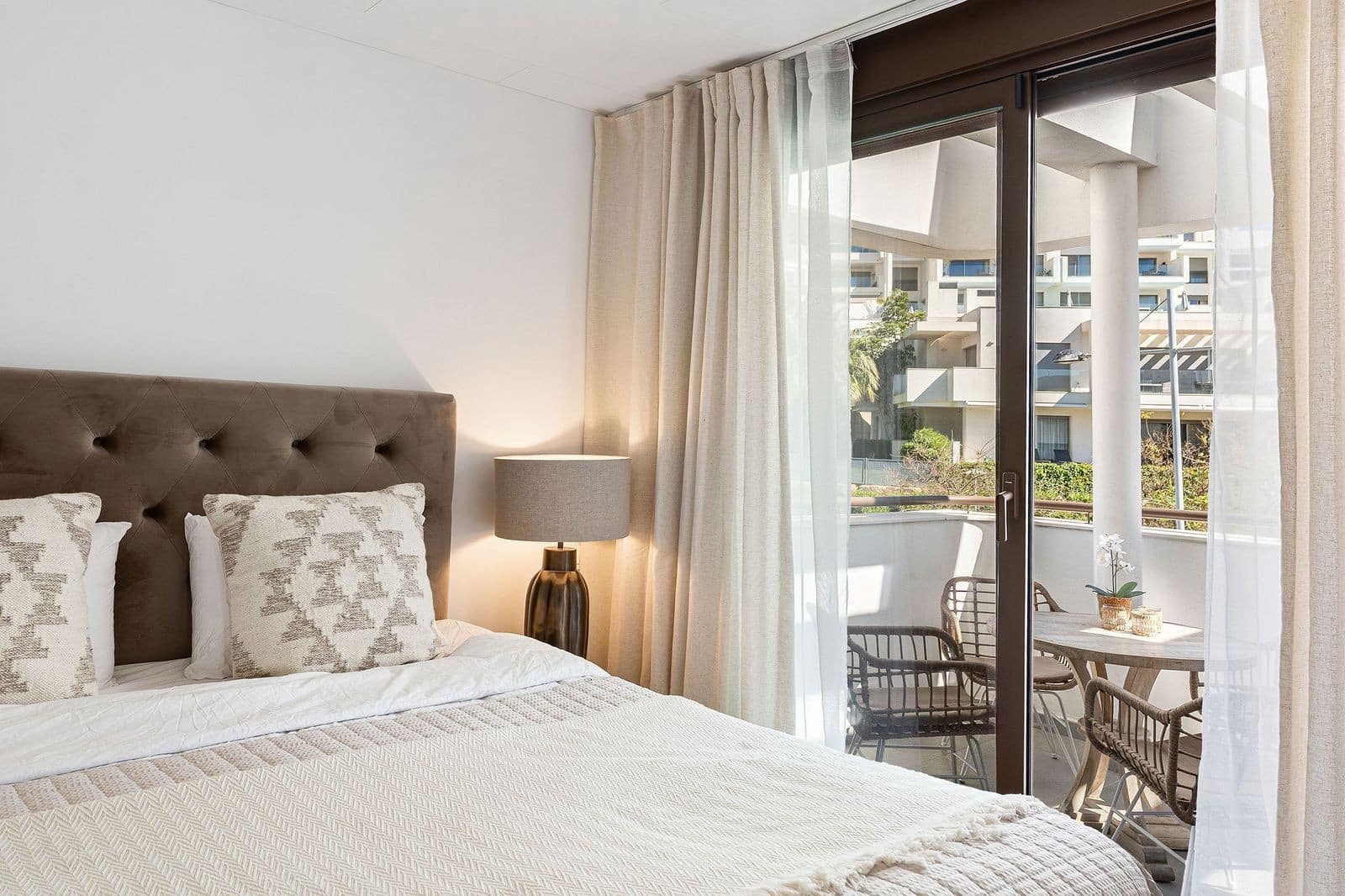 3 bedroom Penthouse for sale in Estepona with pool garage - € 1,095,000 (Ref: 10100117)