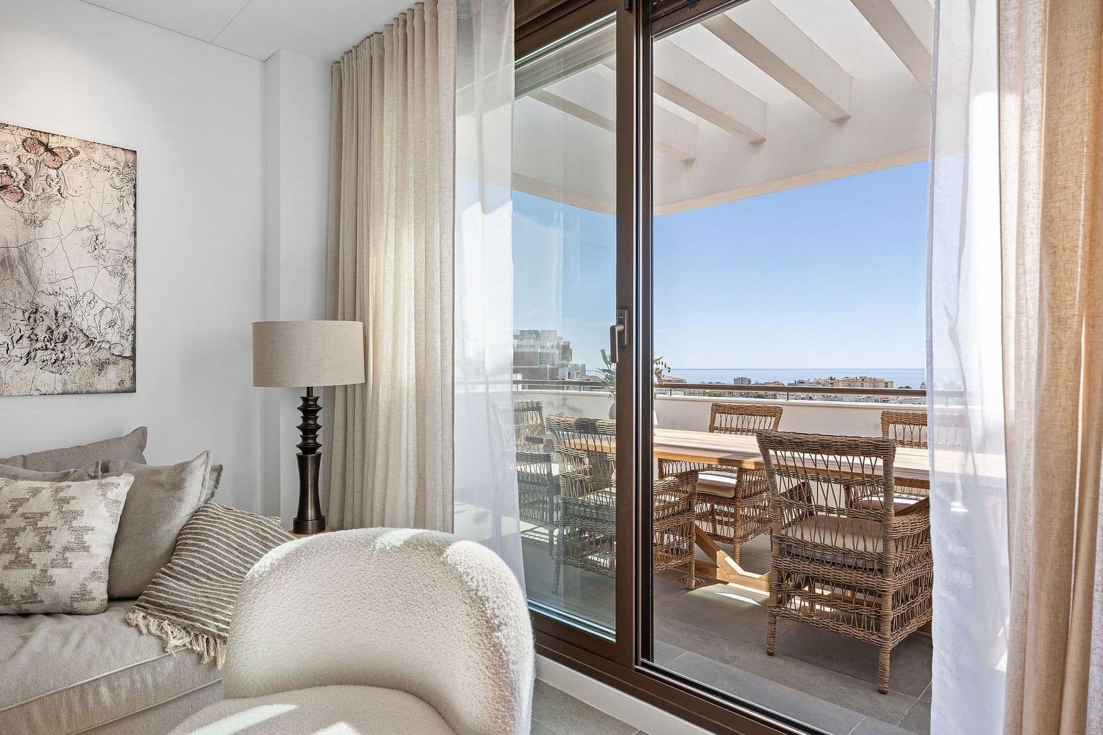 3 bedroom Penthouse for sale in Estepona with pool garage - € 1,095,000 (Ref: 10100117)