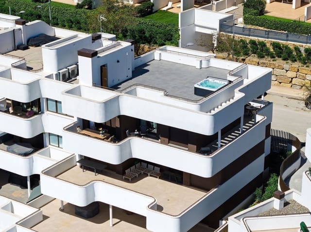 3 camera da letto Attico in vendita in Estepona con piscina garage - 1.095.000 € (Rif: 10100117)