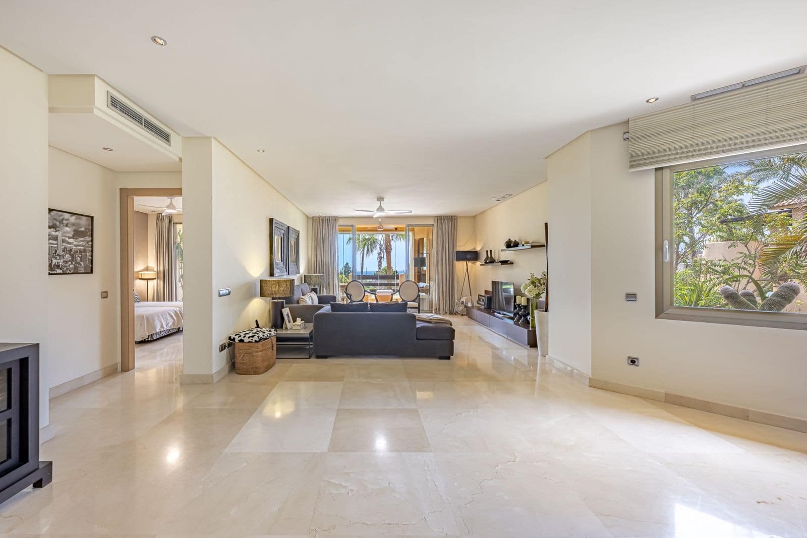 2 soverom Leilighet til salgs i Marbella med svømmebasseng garasje - € 1 250 000 (Ref: 10100118)