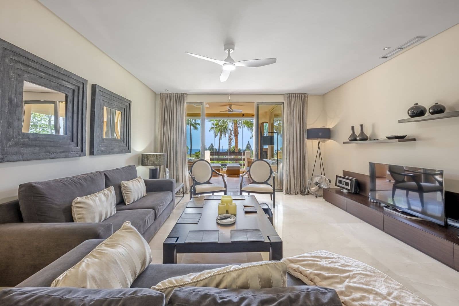 2 soverom Leilighet til salgs i Marbella med svømmebasseng garasje - € 1 250 000 (Ref: 10100118)