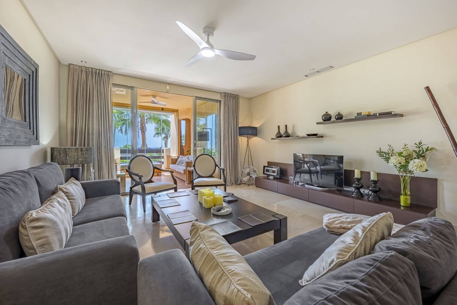 2 soverom Leilighet til salgs i Marbella med svømmebasseng garasje - € 1 250 000 (Ref: 10100118)