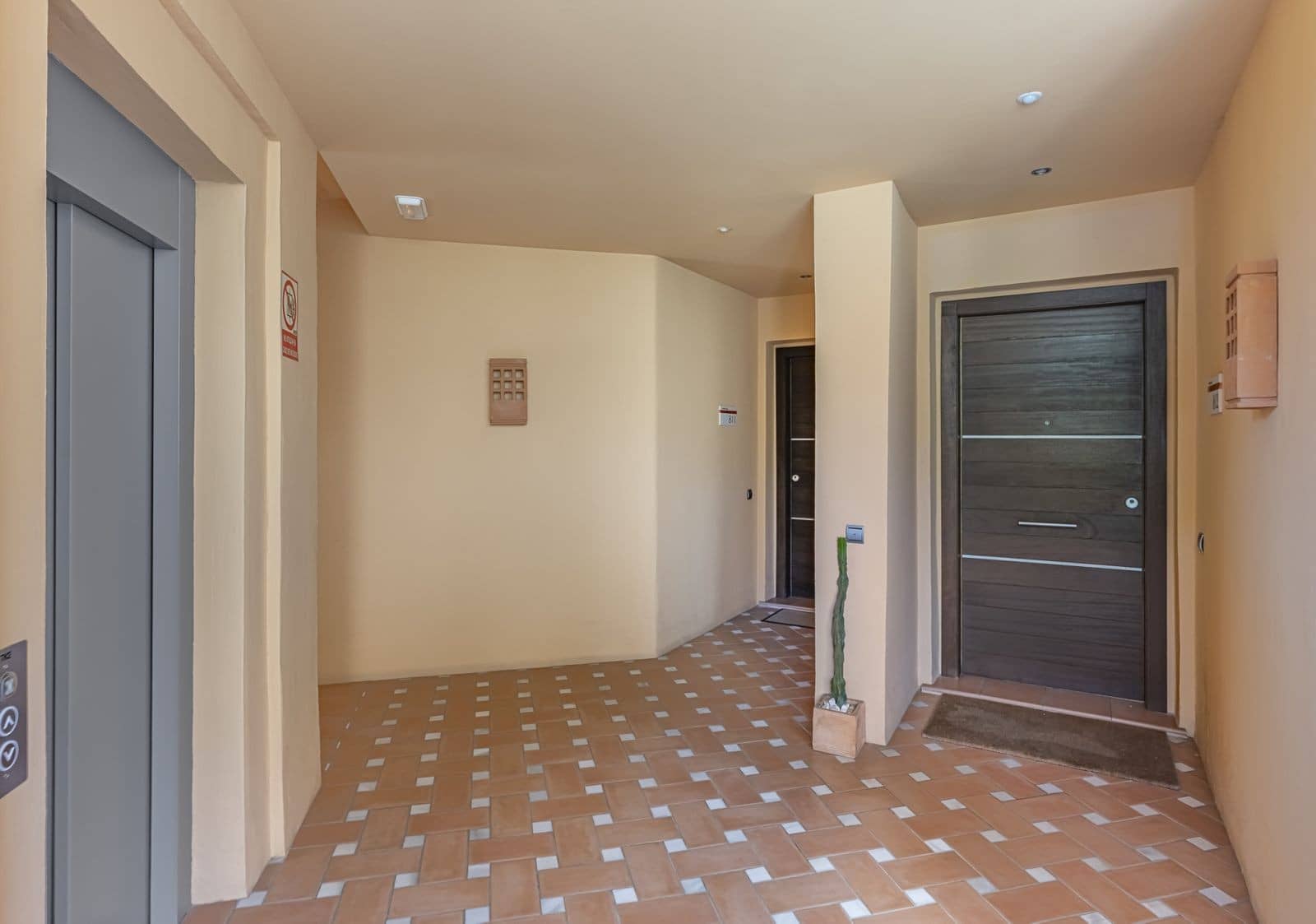 2 soverom Leilighet til salgs i Marbella med svømmebasseng garasje - € 1 250 000 (Ref: 10100118)