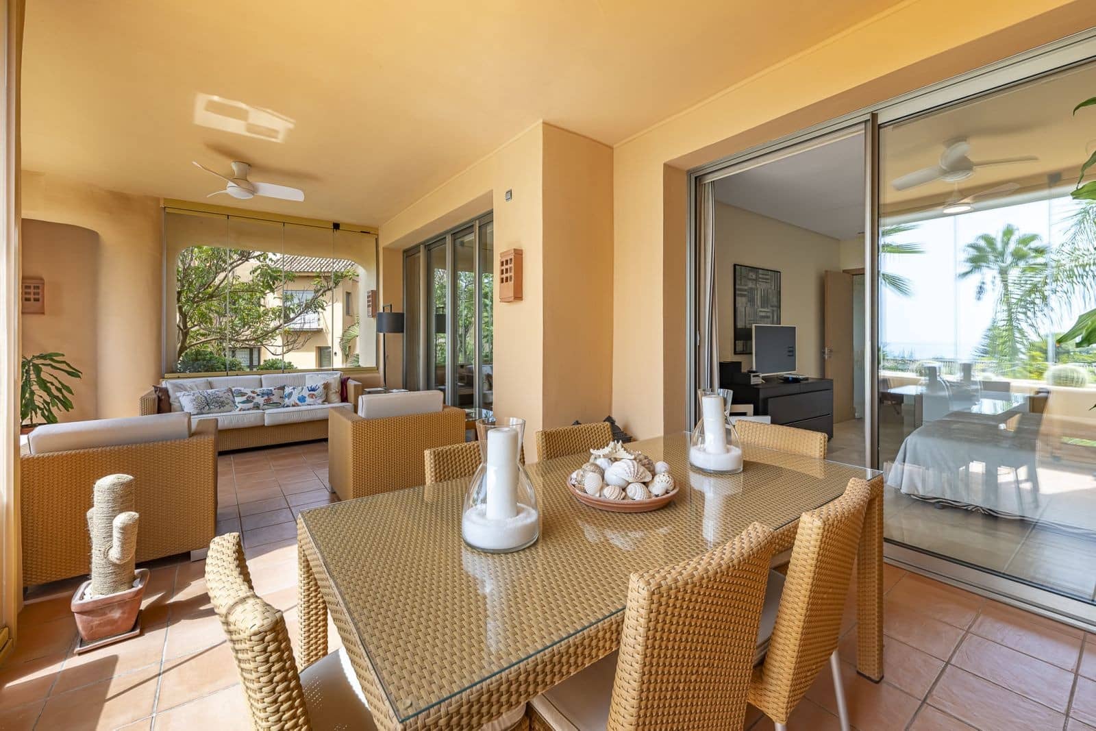 2 soverom Leilighet til salgs i Marbella med svømmebasseng garasje - € 1 250 000 (Ref: 10100118)