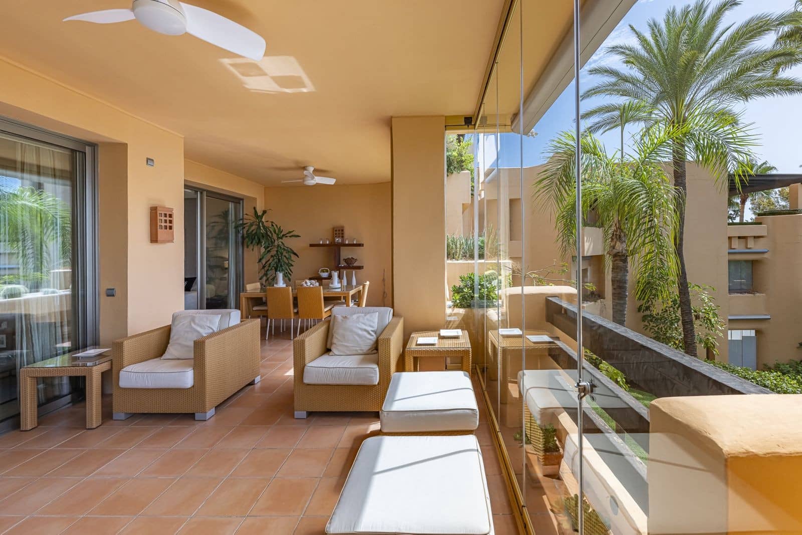 2 soverom Leilighet til salgs i Marbella med svømmebasseng garasje - € 1 250 000 (Ref: 10100118)