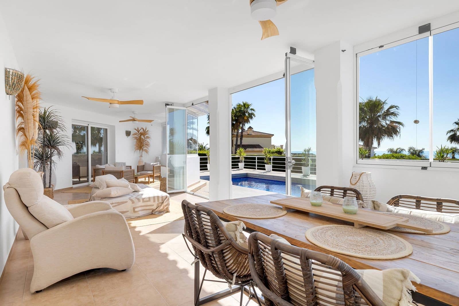 6 sovrum Villa till salu i Estepona med pool garage - 2 350 000 € (Ref: 10102235)