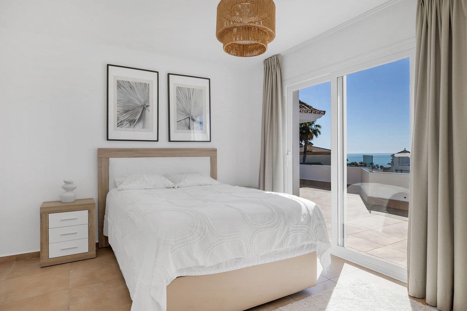 6 sovrum Villa till salu i Estepona med pool garage - 2 350 000 € (Ref: 10102235)