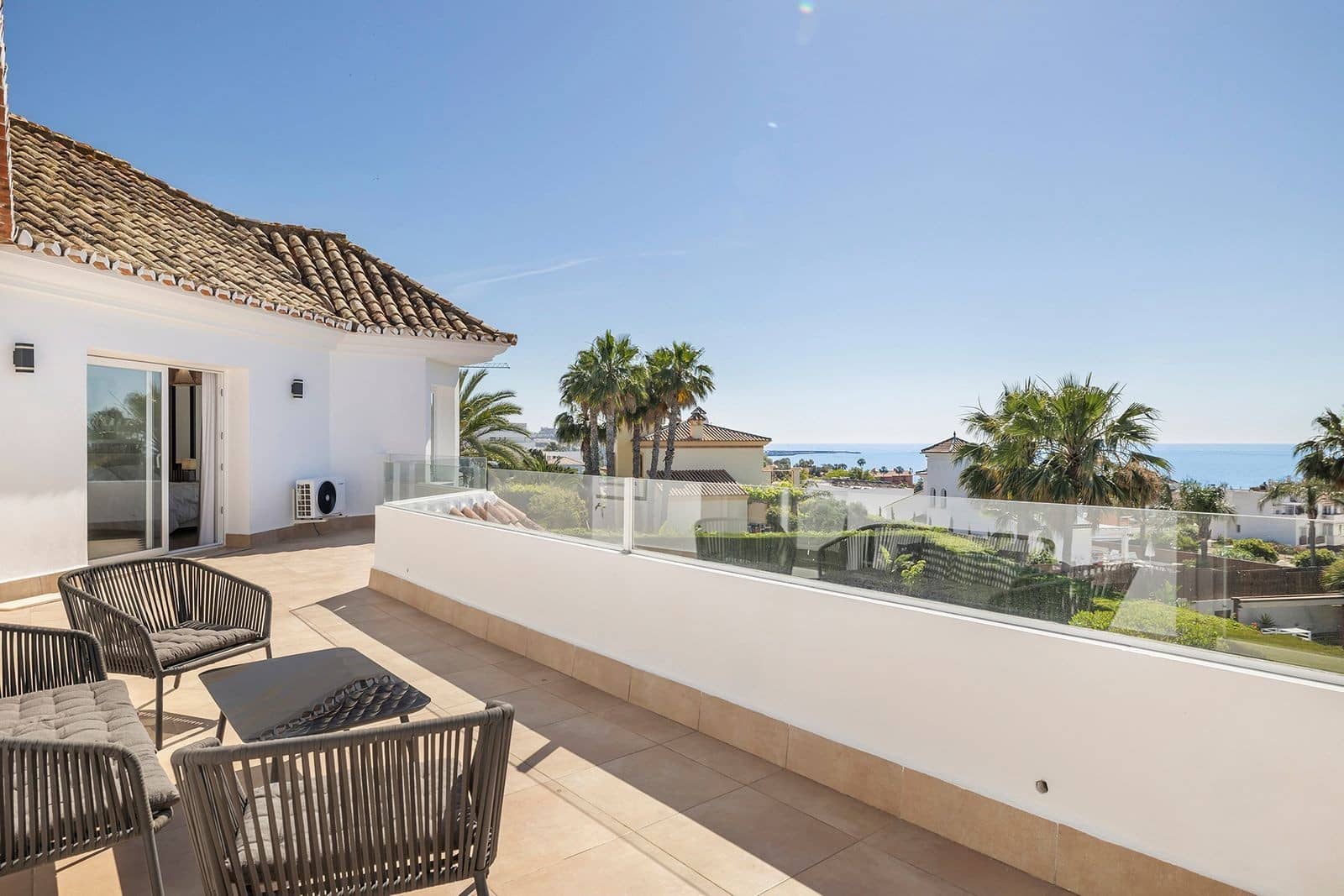 6 sovrum Villa till salu i Estepona med pool garage - 2 350 000 € (Ref: 10102235)