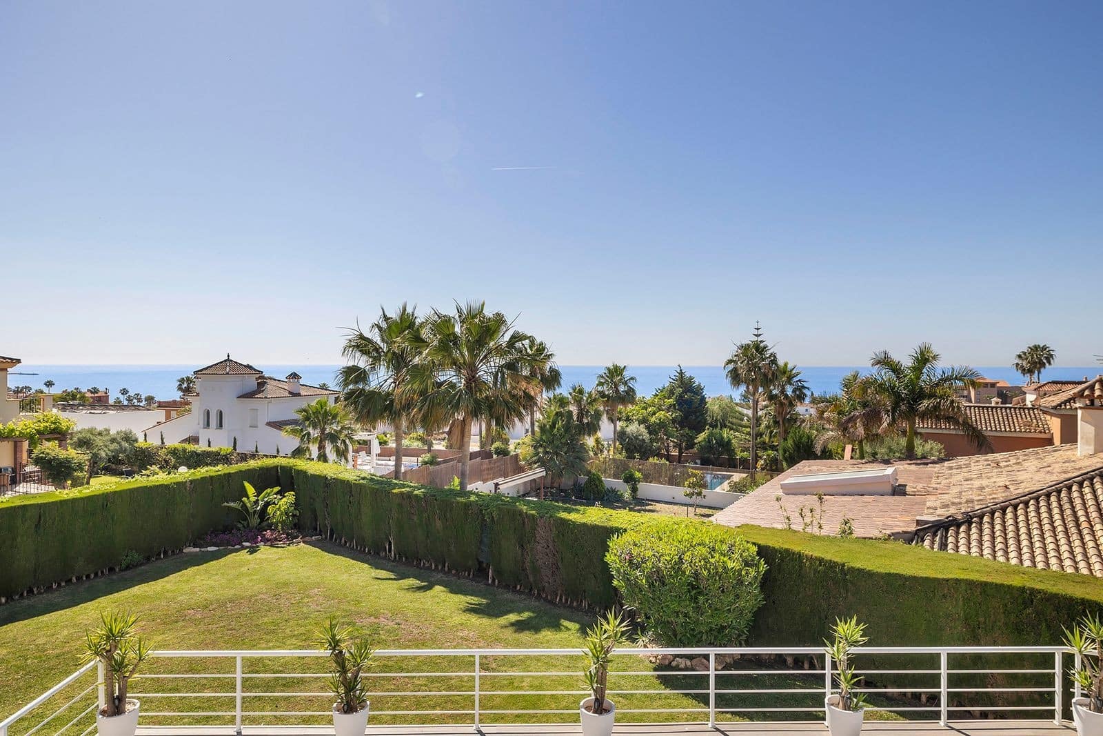 6 sovrum Villa till salu i Estepona med pool garage - 2 350 000 € (Ref: 10102235)