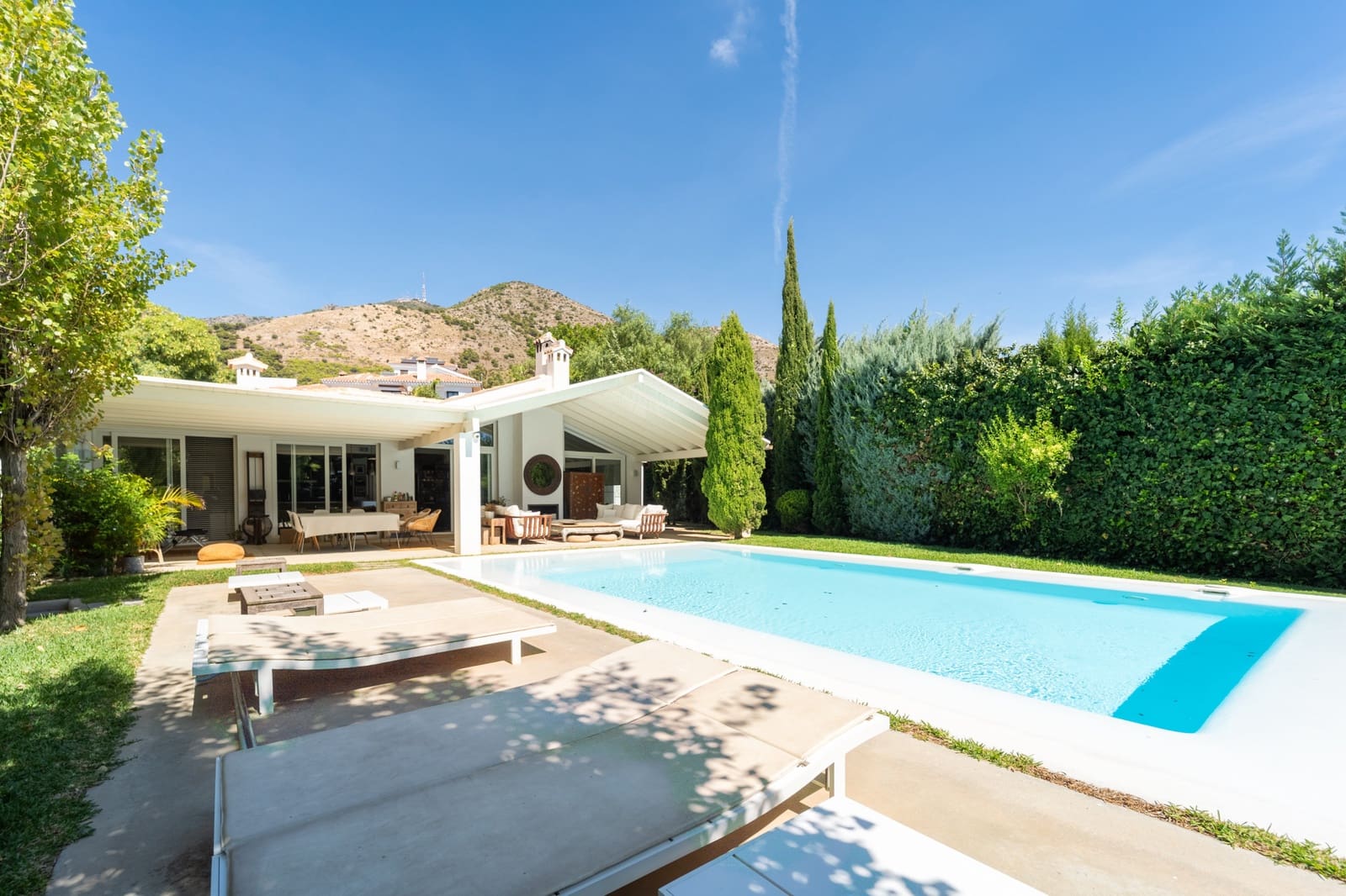 5 soveværelse Villa til salg i Benalmadena med swimmingpool garage - € 2.600.000 (Ref: 10102236)