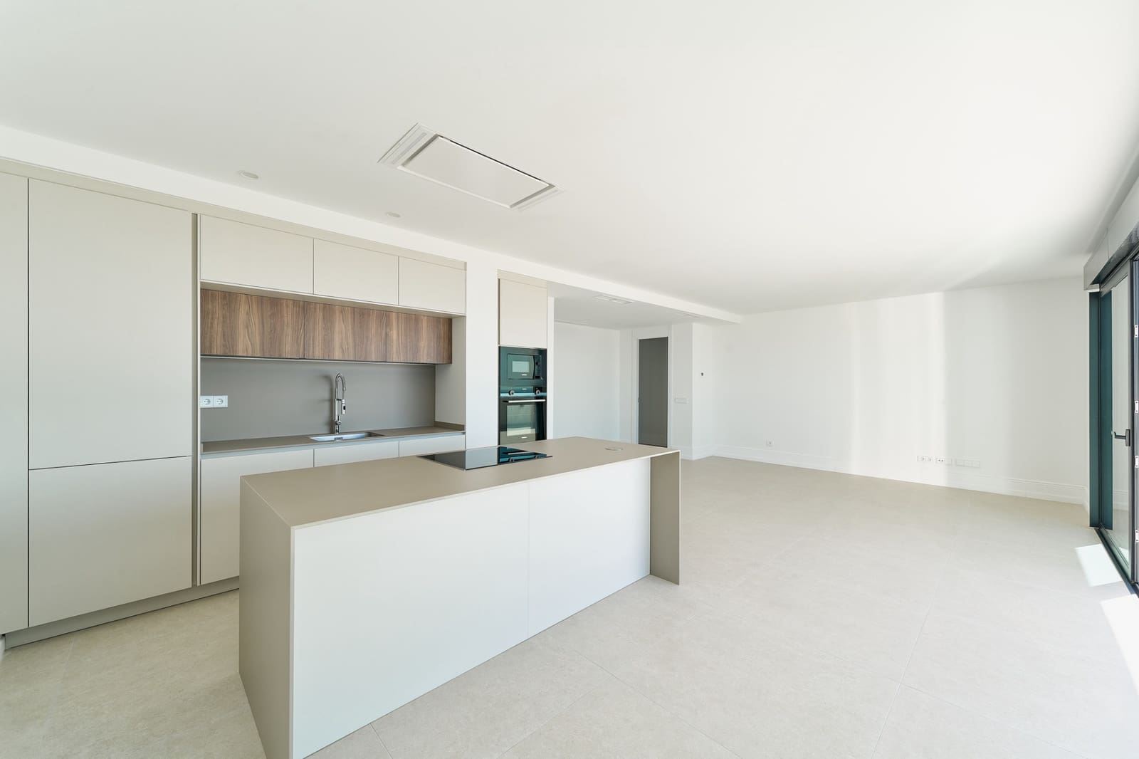 3 soveværelse Lejlighed til salg i Fuengirola med swimmingpool garage - € 895.000 (Ref: 10109402)