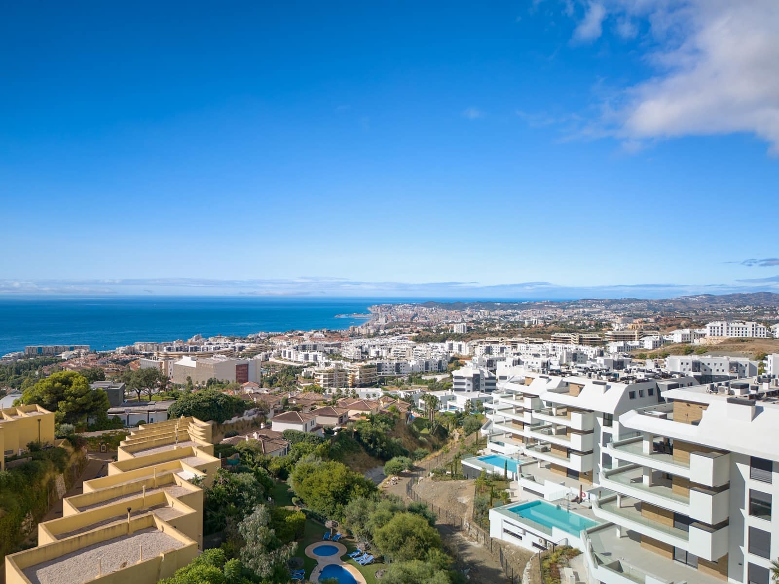 3 soveværelse Lejlighed til salg i Fuengirola med swimmingpool garage - € 895.000 (Ref: 10109402)