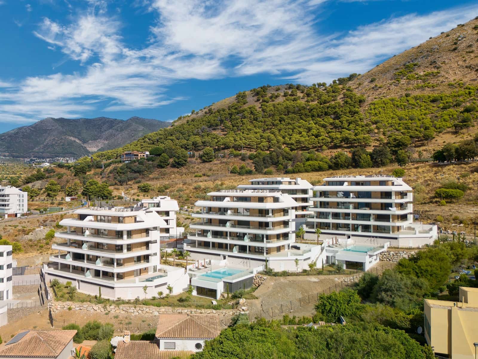 3 soveværelse Lejlighed til salg i Fuengirola med swimmingpool garage - € 895.000 (Ref: 10109402)