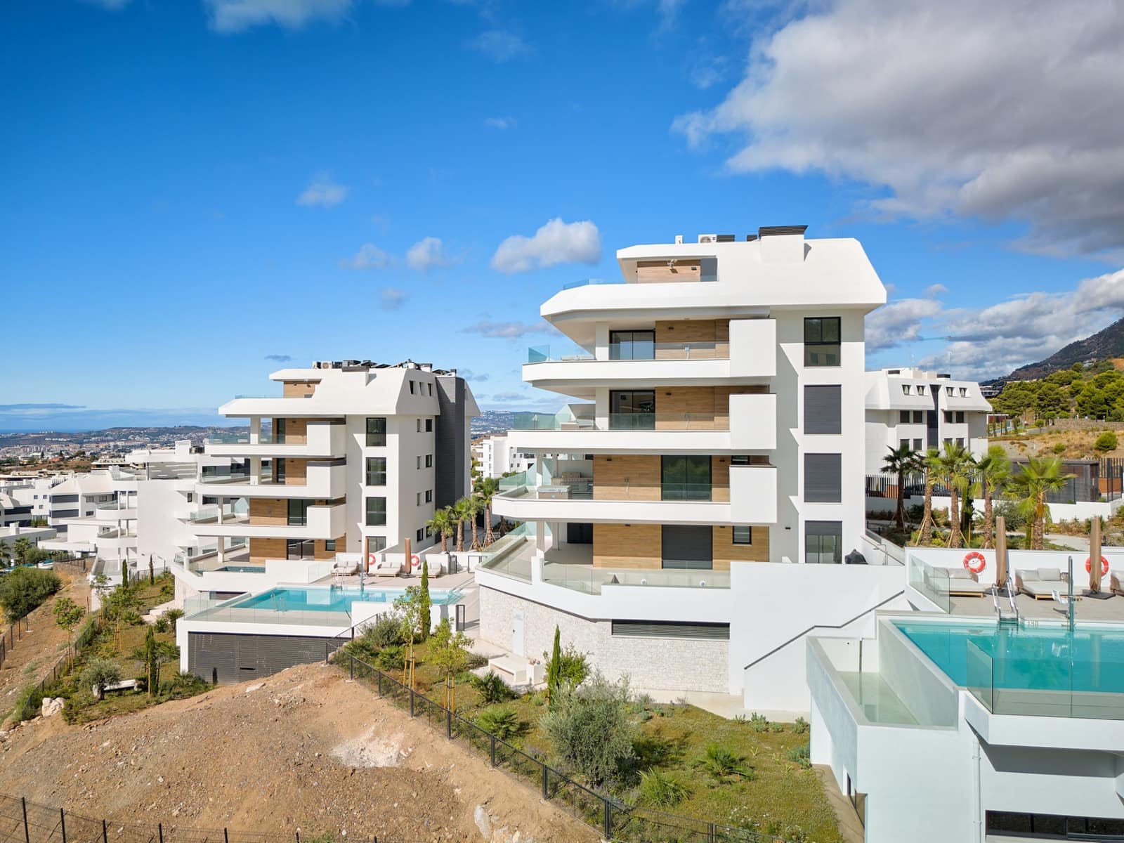 3 soveværelse Lejlighed til salg i Fuengirola med swimmingpool garage - € 895.000 (Ref: 10109402)