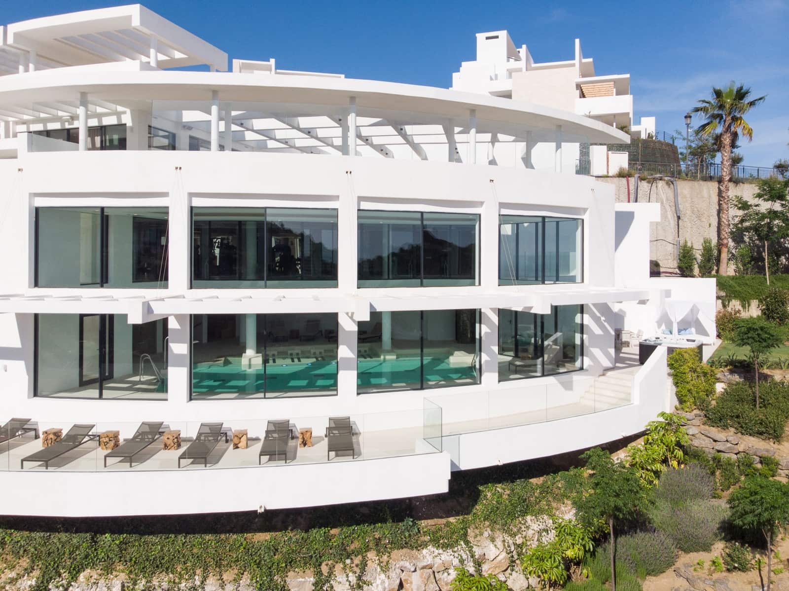 3 sypialnia Penthouse na sprzedaż w Marbella z basenem garażem - 1 595 000 € (Ref: 10111533)
