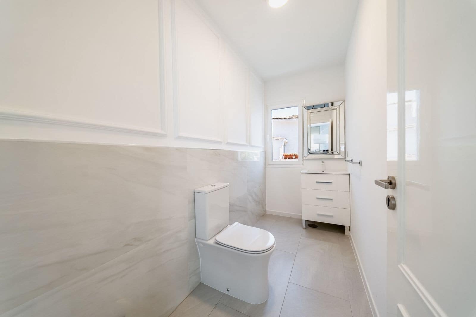 4 Zimmer Villa zu verkaufen in Nueva Andalucia mit Pool Garage - 1.890.000 € (Ref: 10115624)
