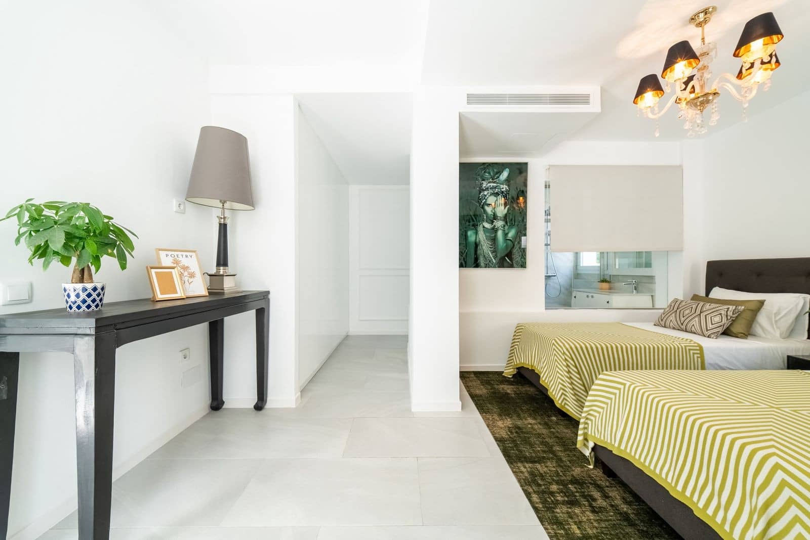4 Zimmer Villa zu verkaufen in Nueva Andalucia mit Pool Garage - 1.890.000 € (Ref: 10115624)