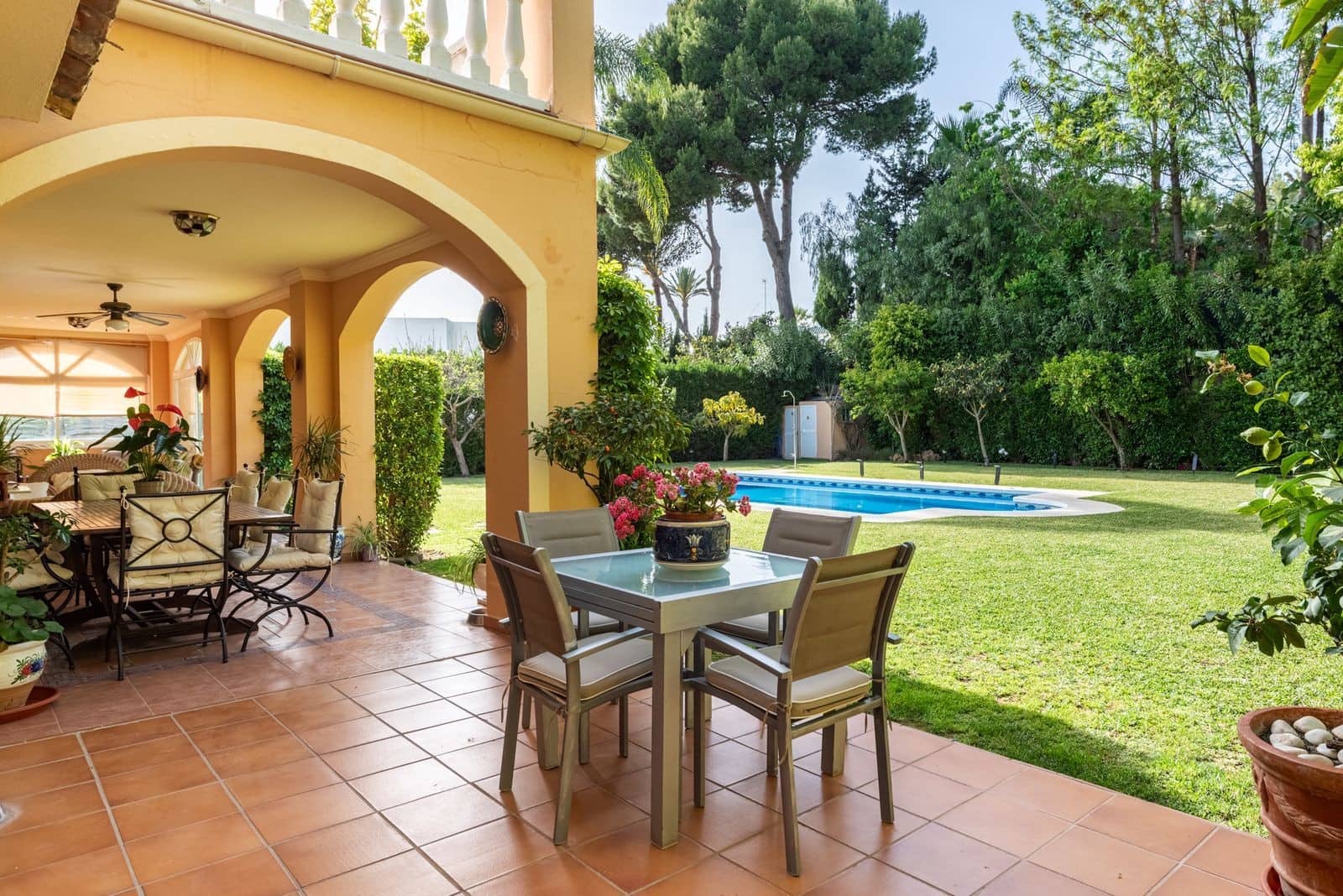 5 chambre Villa/Maison à vendre à Nueva Andalucia avec piscine garage - 3 650 000 € (Ref: 10115625)
