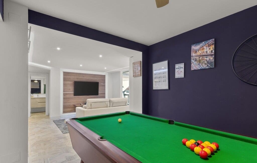 4 sovrum Villa till salu i New Golden Mile med pool garage - 1 375 000 € (Ref: 10115627)