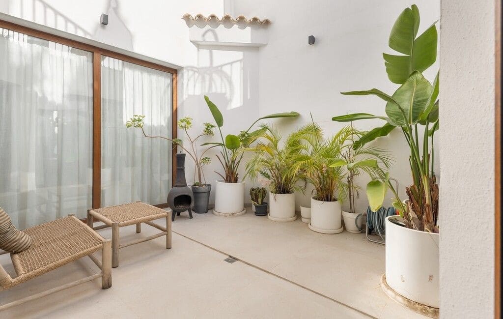 4 sovrum Villa till salu i New Golden Mile med pool garage - 1 375 000 € (Ref: 10115627)