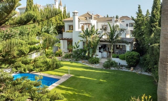 4 sovrum Villa till salu i Selwo, Estepona med pool garage - 1 375 000 € (Ref: 10115627)