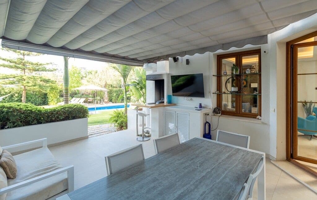 4 sovrum Villa till salu i New Golden Mile med pool garage - 1 375 000 € (Ref: 10115627)
