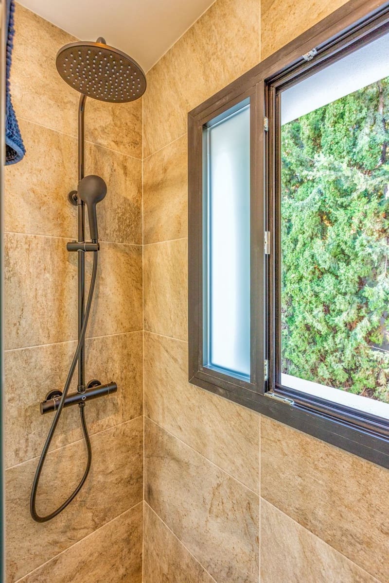 5 soverom Villa til salgs i Fuengirola med svømmebasseng garasje - € 1 495 000 (Ref: 10115629)