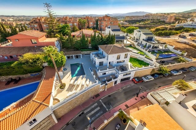 5 soverom Villa til salgs i Torreblanca, Fuengirola med svømmebasseng garasje - € 1 495 000 (Ref: 10115629)