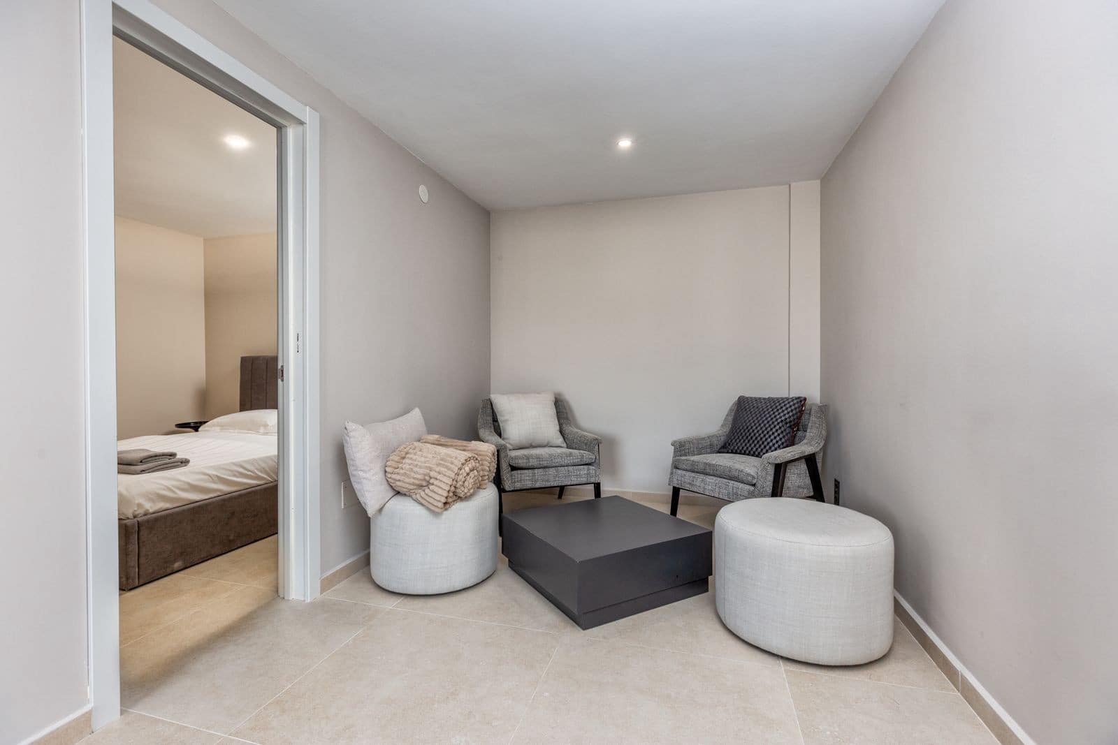 5 soverom Villa til salgs i Fuengirola med svømmebasseng garasje - € 1 495 000 (Ref: 10115629)