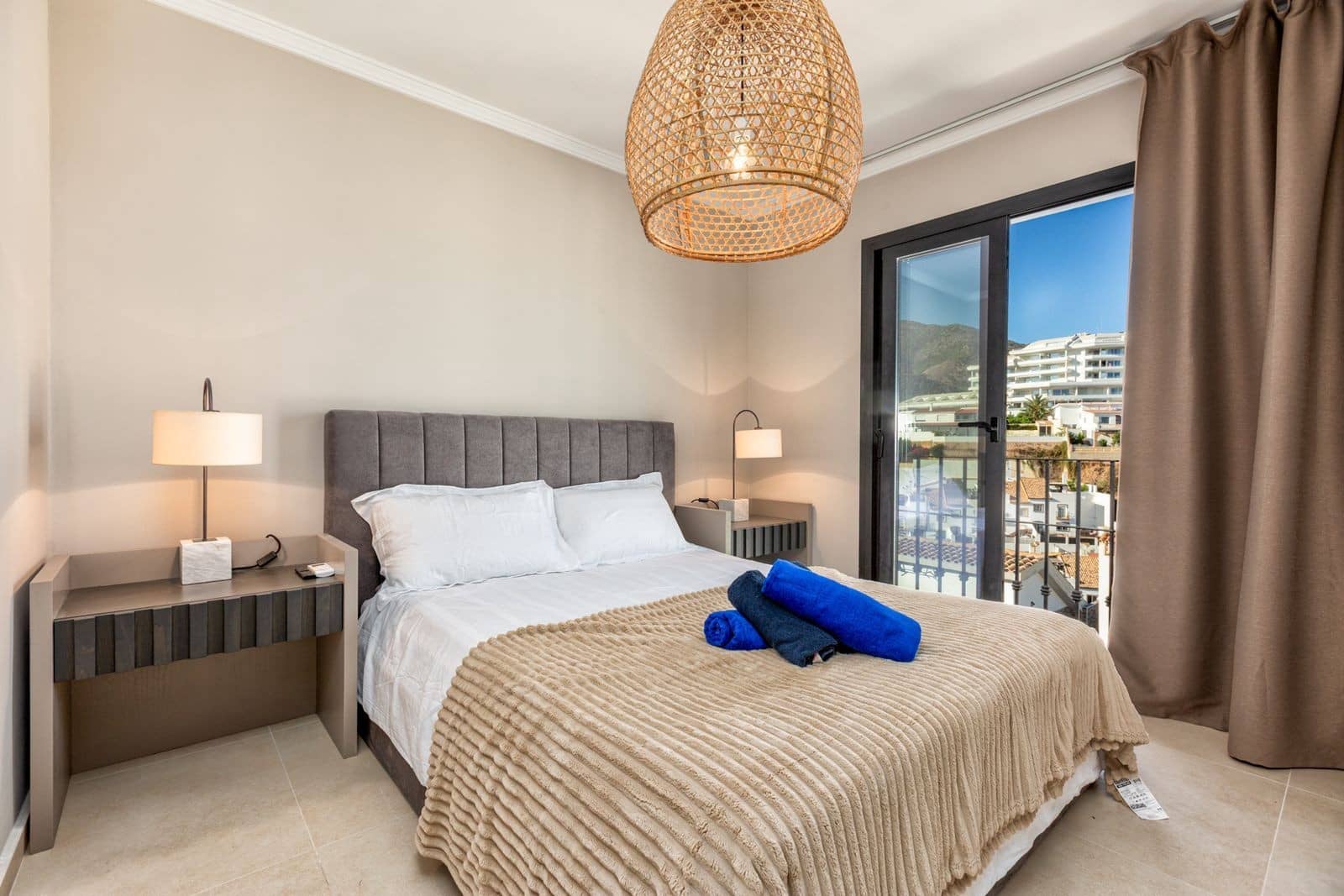 5 soverom Villa til salgs i Fuengirola med svømmebasseng garasje - € 1 495 000 (Ref: 10115629)