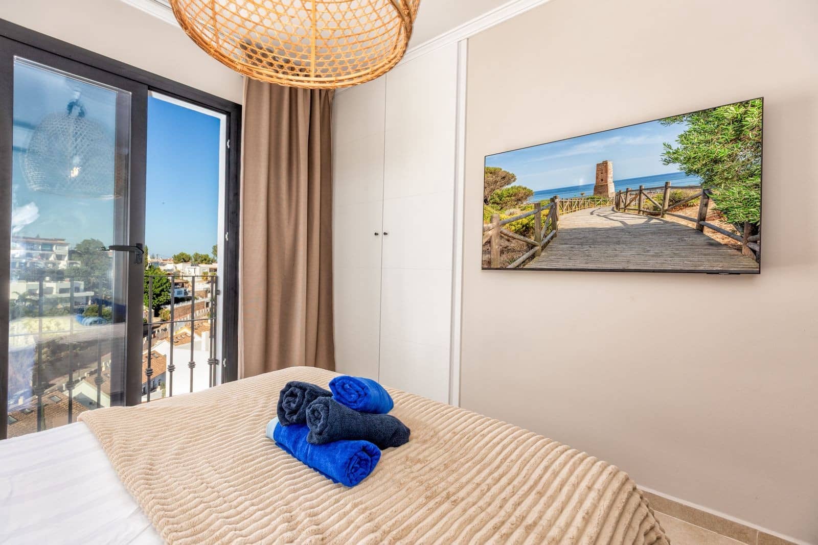 5 soverom Villa til salgs i Fuengirola med svømmebasseng garasje - € 1 495 000 (Ref: 10115629)