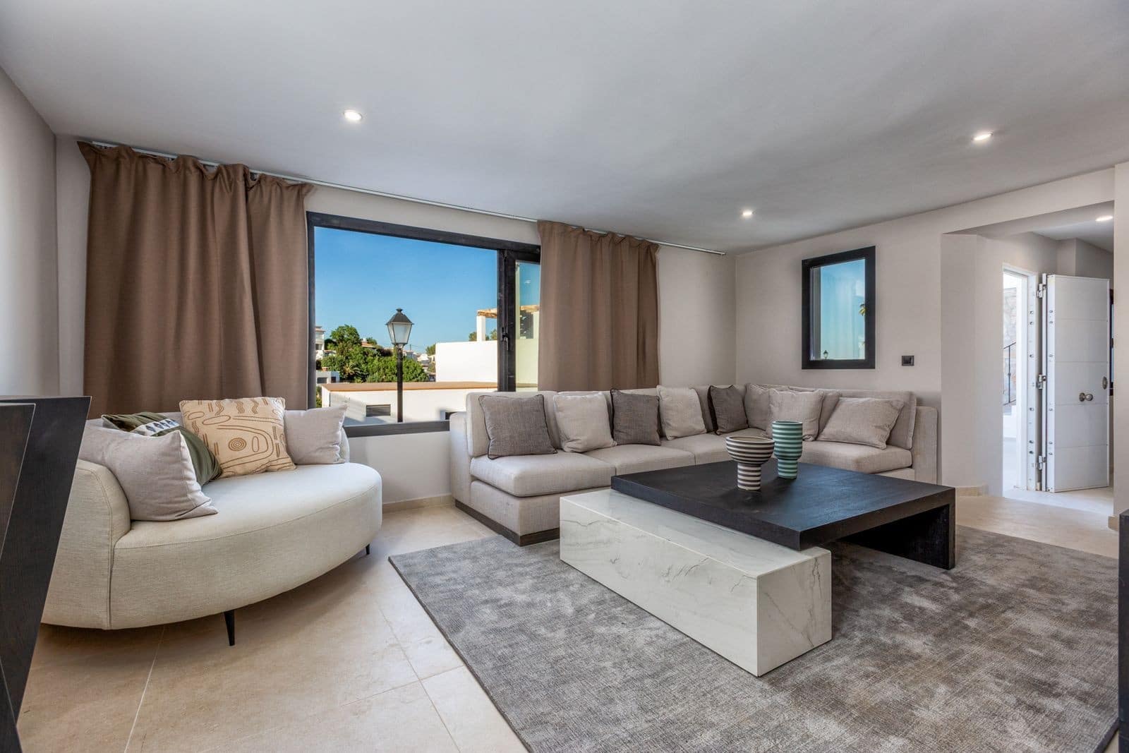 5 soverom Villa til salgs i Fuengirola med svømmebasseng garasje - € 1 495 000 (Ref: 10115629)