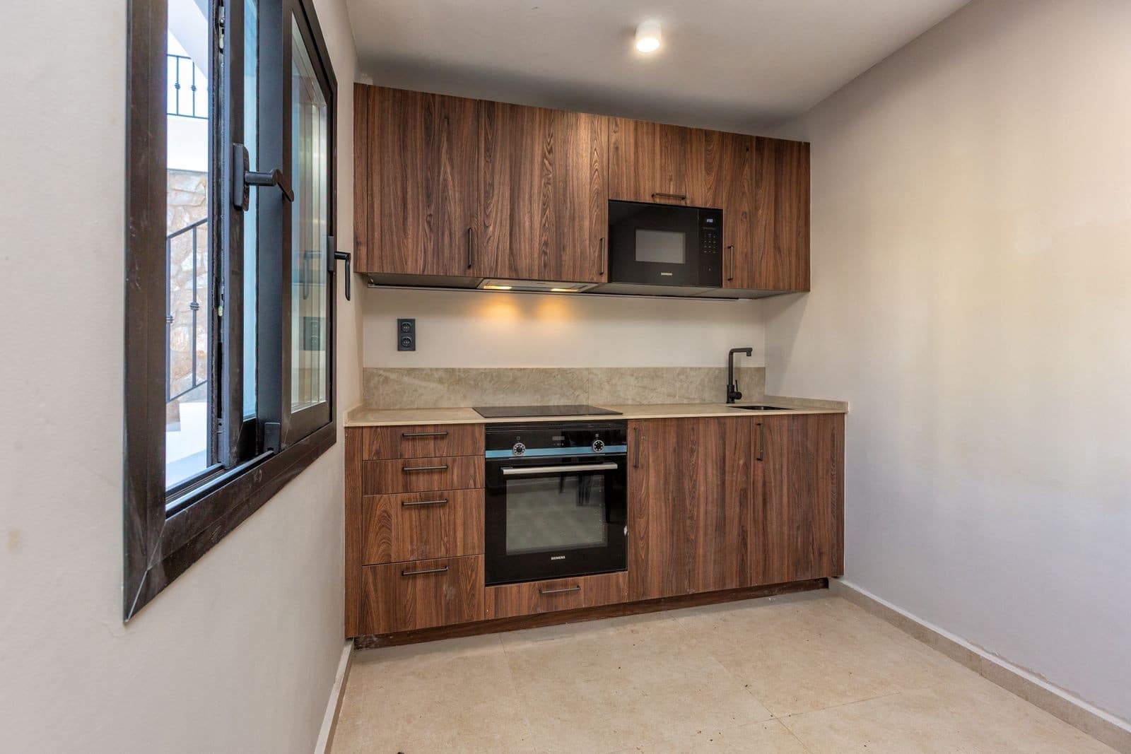 5 soverom Villa til salgs i Fuengirola med svømmebasseng garasje - € 1 495 000 (Ref: 10115629)