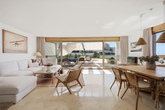 3 quarto Penthouse para venda em Marbella com piscina garagem - 795 000 € (Ref: 10115631)
