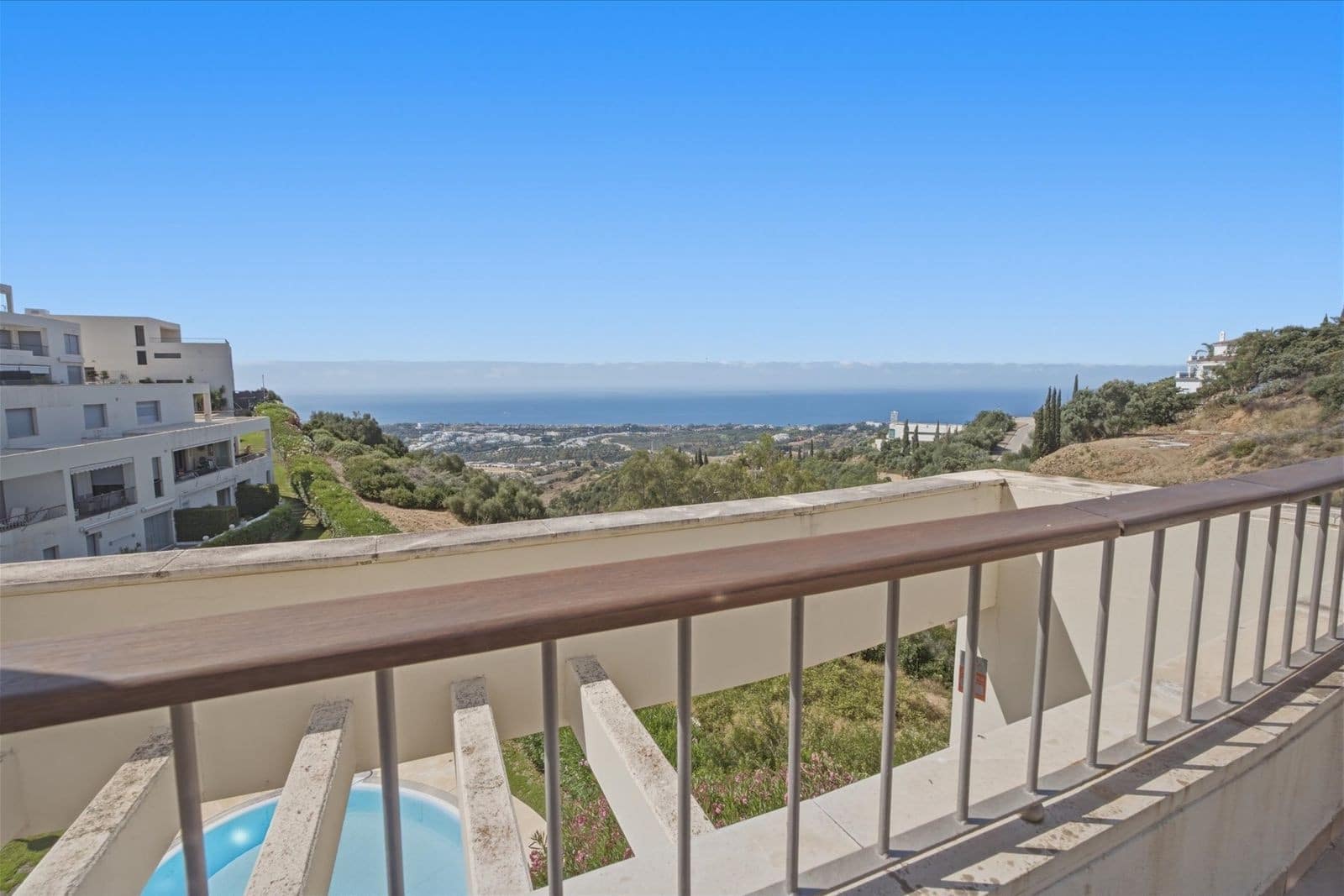 3 quarto Penthouse para venda em Marbella com piscina garagem - 795 000 € (Ref: 10115631)