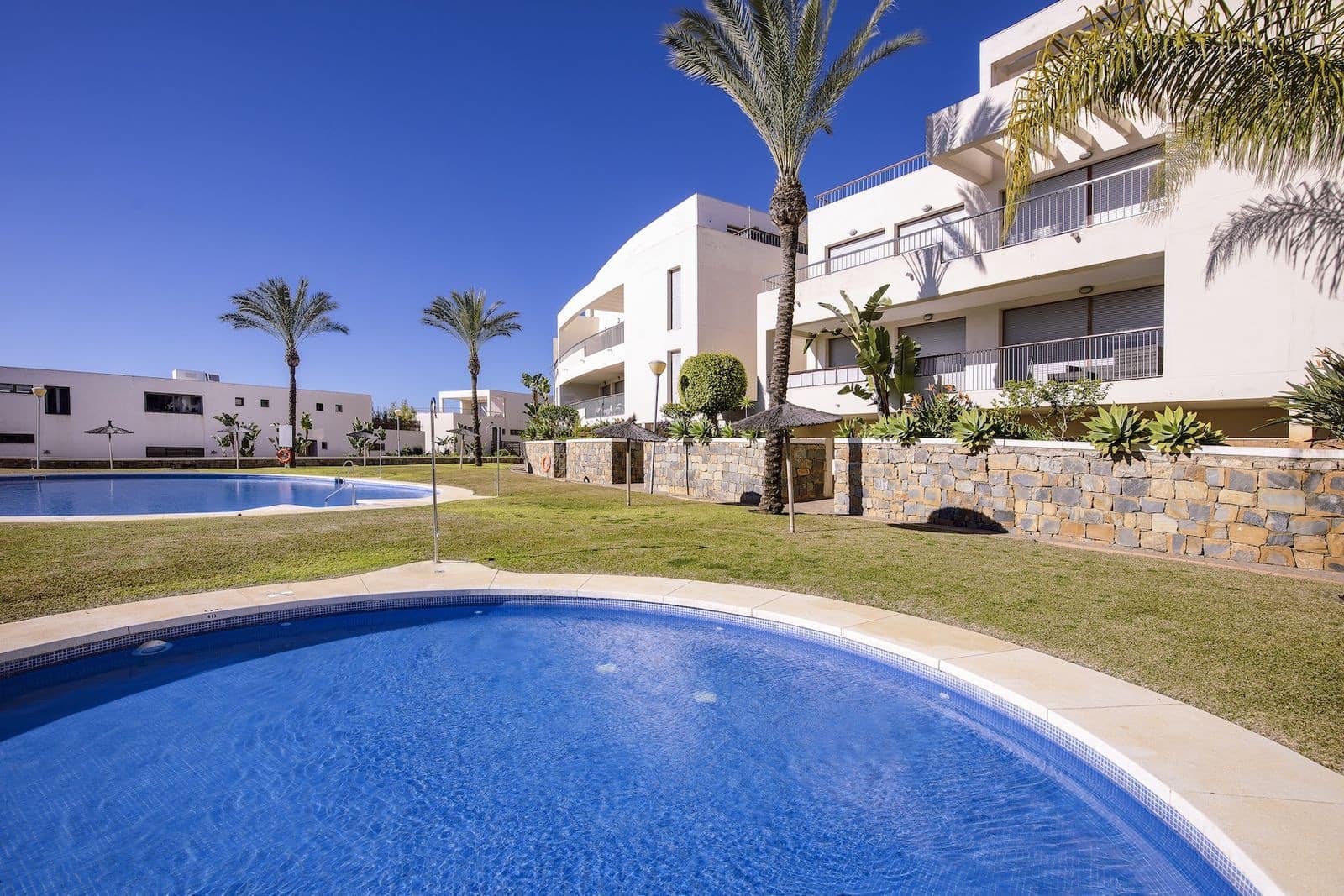 3 quarto Penthouse para venda em Marbella com piscina garagem - 795 000 € (Ref: 10115631)
