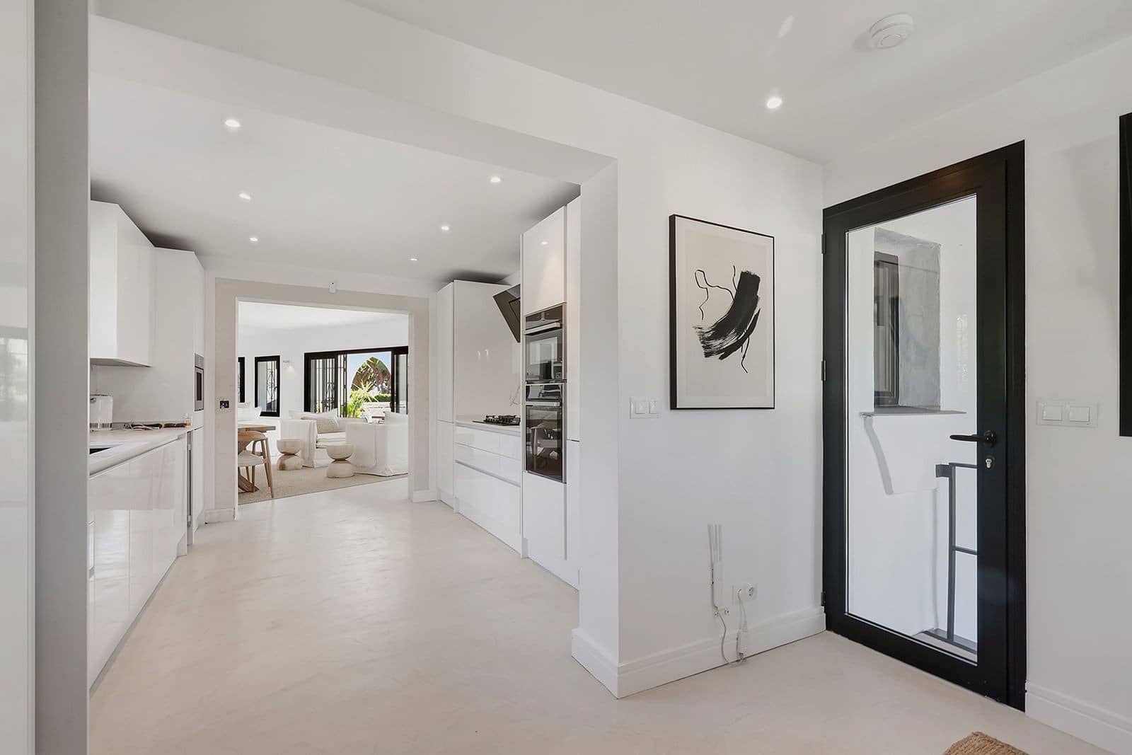 5 soverom Villa til salgs i Marbella med svømmebasseng garasje - € 2 395 000 (Ref: 10119701)