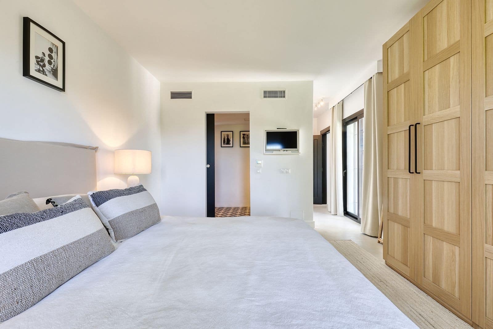 5 soverom Villa til salgs i Marbella med svømmebasseng garasje - € 2 395 000 (Ref: 10119701)
