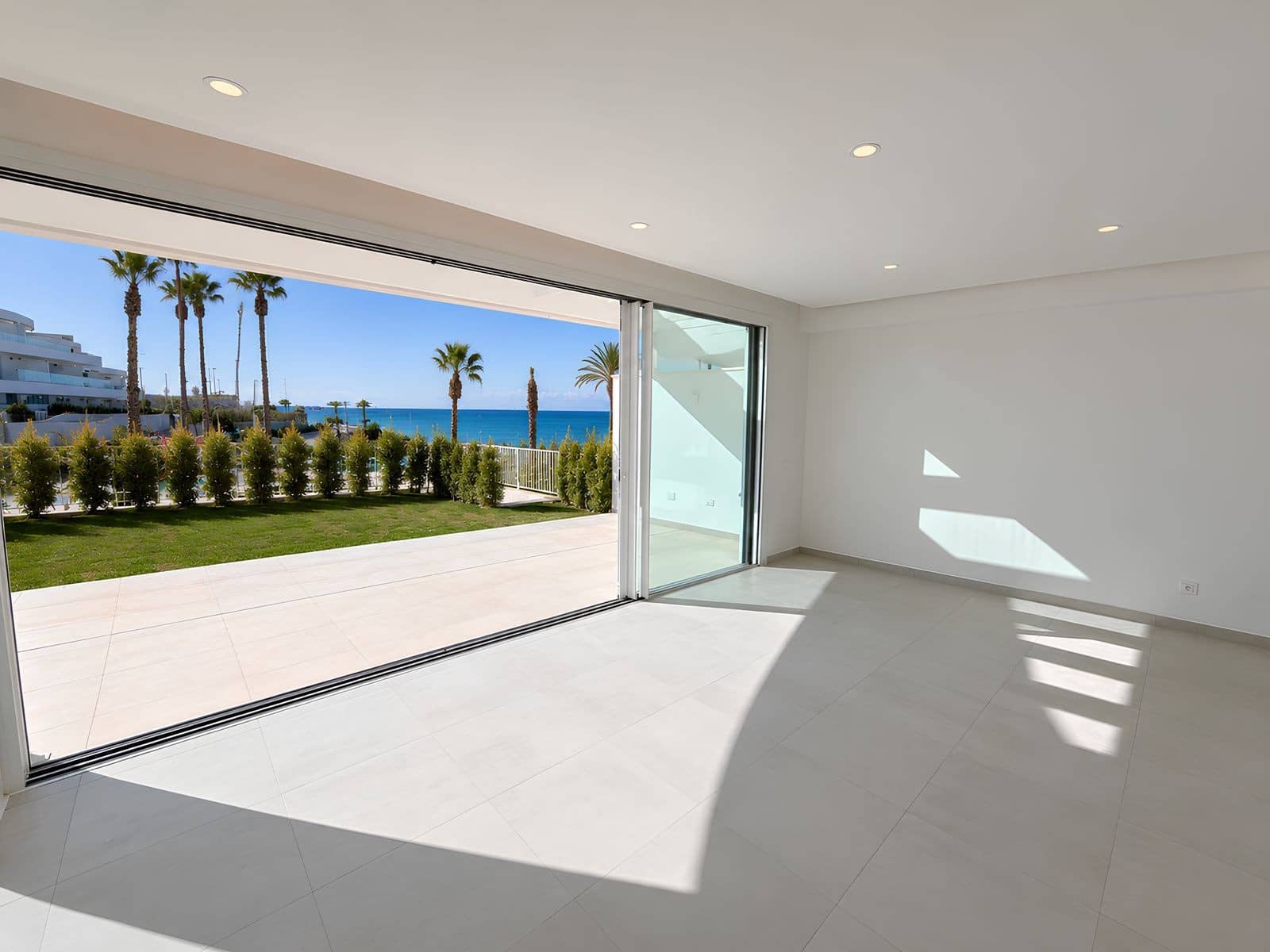 3 makuuhuone Huoneisto myytävänä paikassa La Cala de Mijas mukana uima-altaan 
autotalli - 895 000 € (Ref: 10124278)