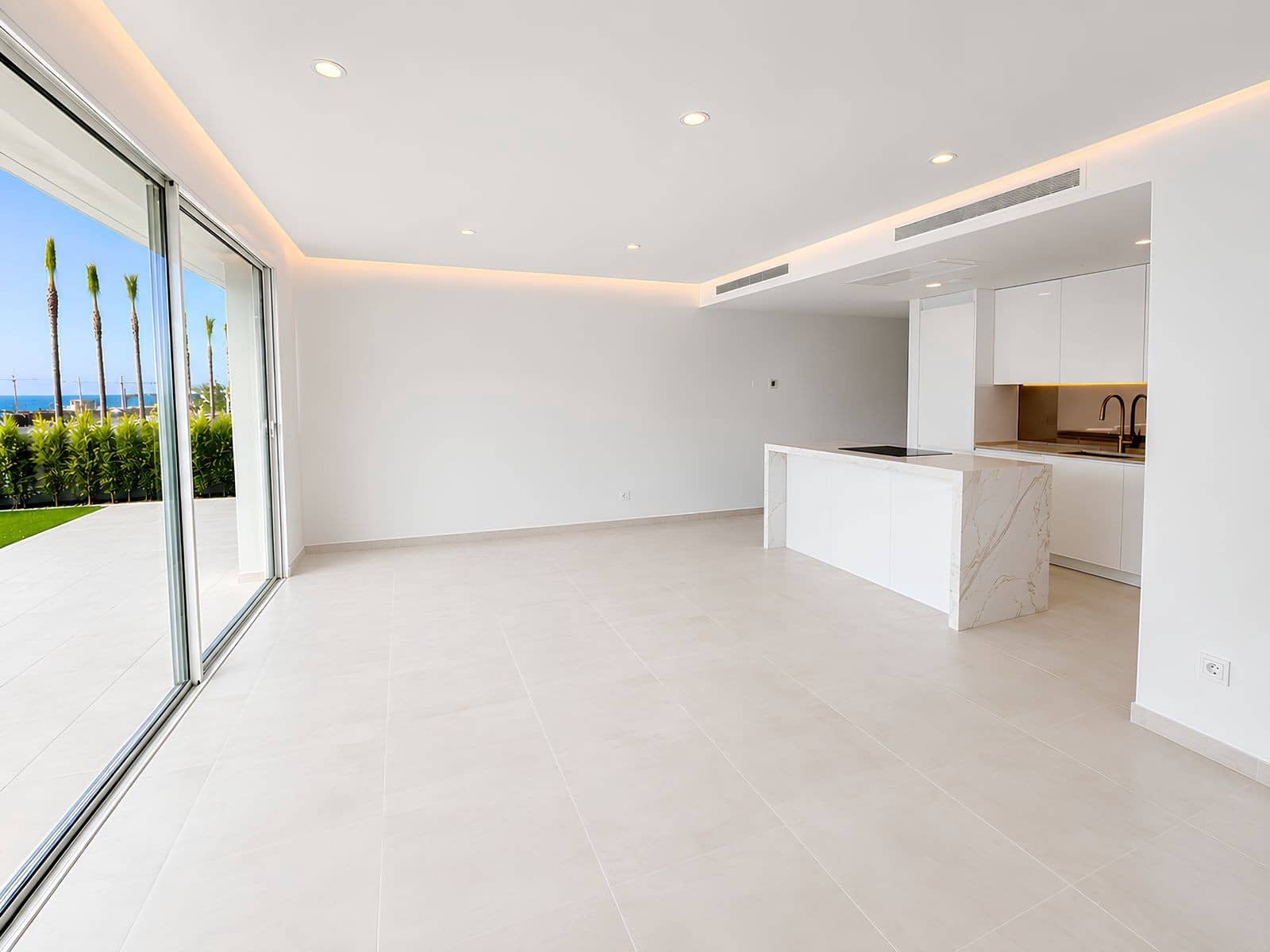 3 makuuhuone Huoneisto myytävänä paikassa La Cala de Mijas mukana uima-altaan 
autotalli - 895 000 € (Ref: 10124278)