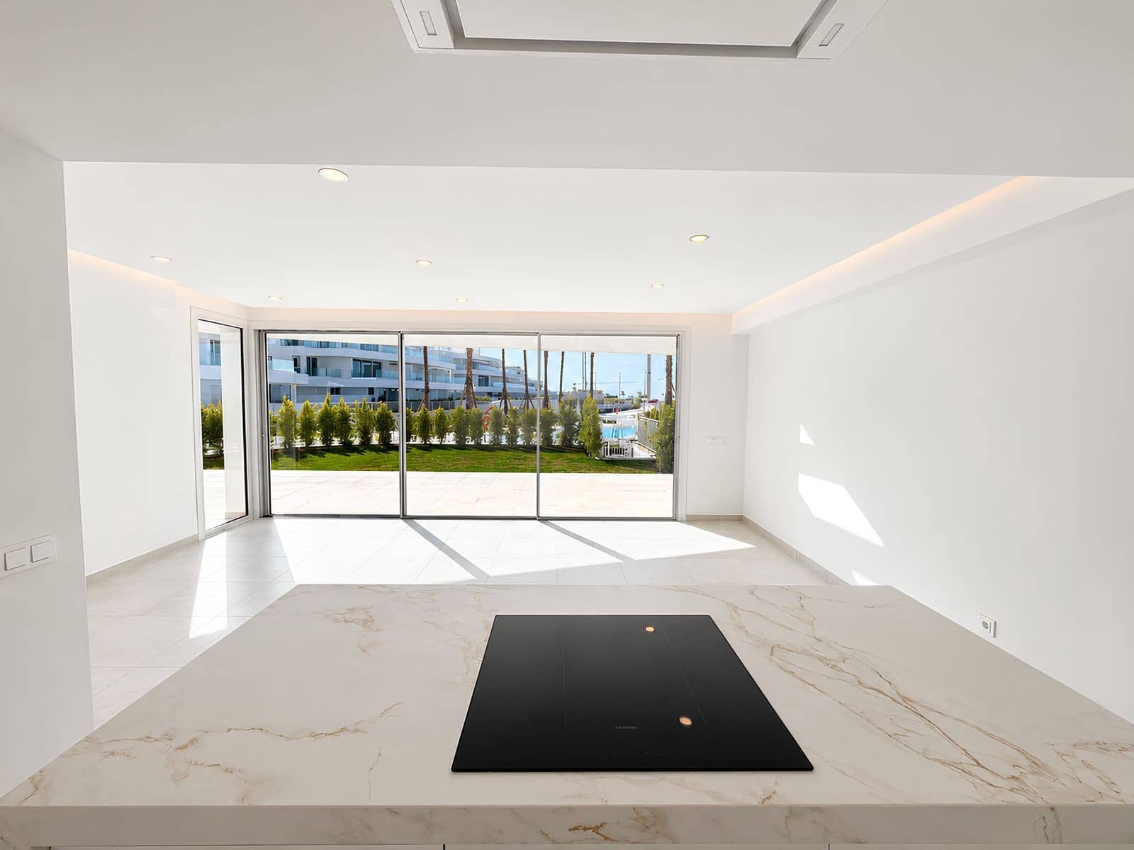 3 makuuhuone Huoneisto myytävänä paikassa La Cala de Mijas mukana uima-altaan 
autotalli - 895 000 € (Ref: 10124278)