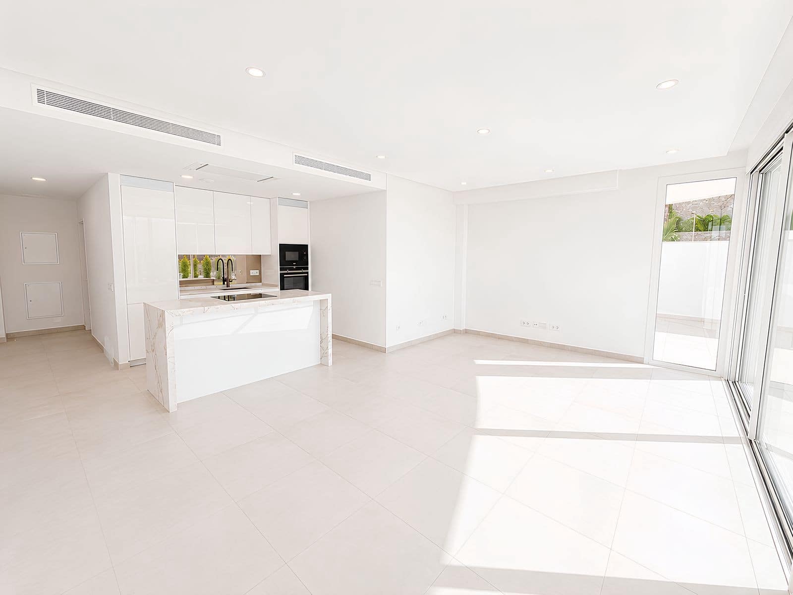 3 makuuhuone Huoneisto myytävänä paikassa La Cala de Mijas mukana uima-altaan 
autotalli - 895 000 € (Ref: 10124278)