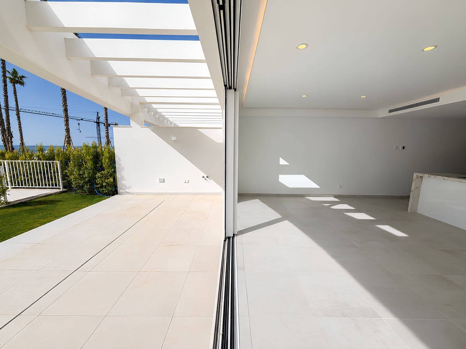3 makuuhuone Huoneisto myytävänä paikassa La Cala de Mijas mukana uima-altaan 
autotalli - 895 000 € (Ref: 10124278)