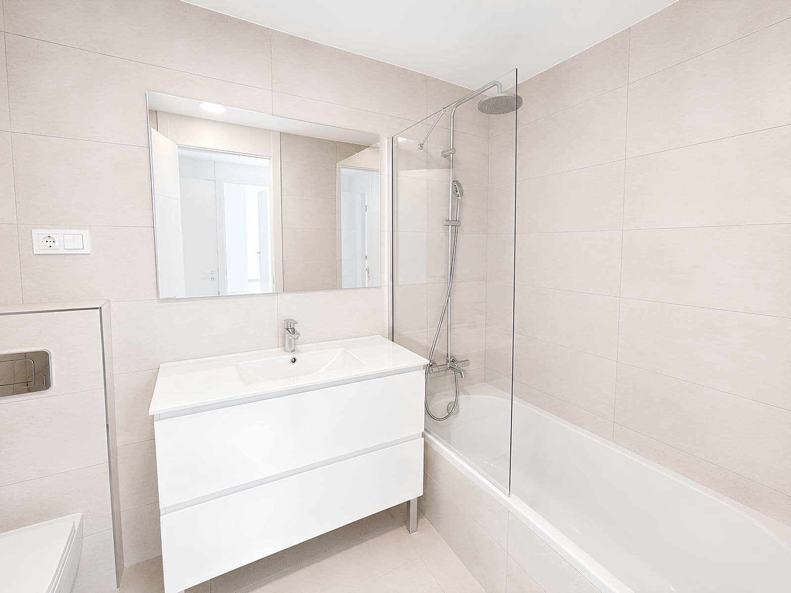 3 makuuhuone Huoneisto myytävänä paikassa La Cala de Mijas mukana uima-altaan 
autotalli - 895 000 € (Ref: 10124278)