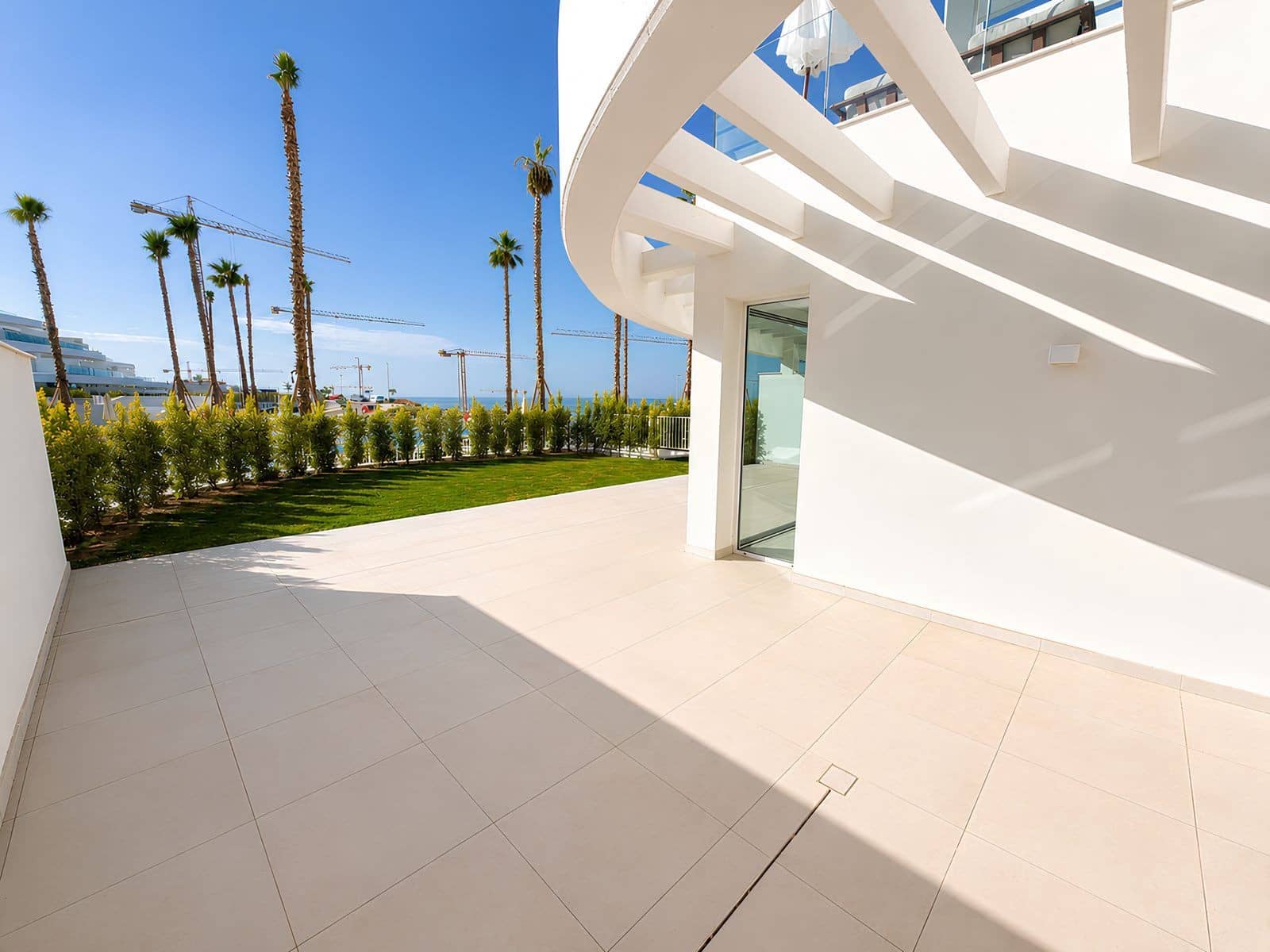 3 makuuhuone Huoneisto myytävänä paikassa La Cala de Mijas mukana uima-altaan 
autotalli - 895 000 € (Ref: 10124278)