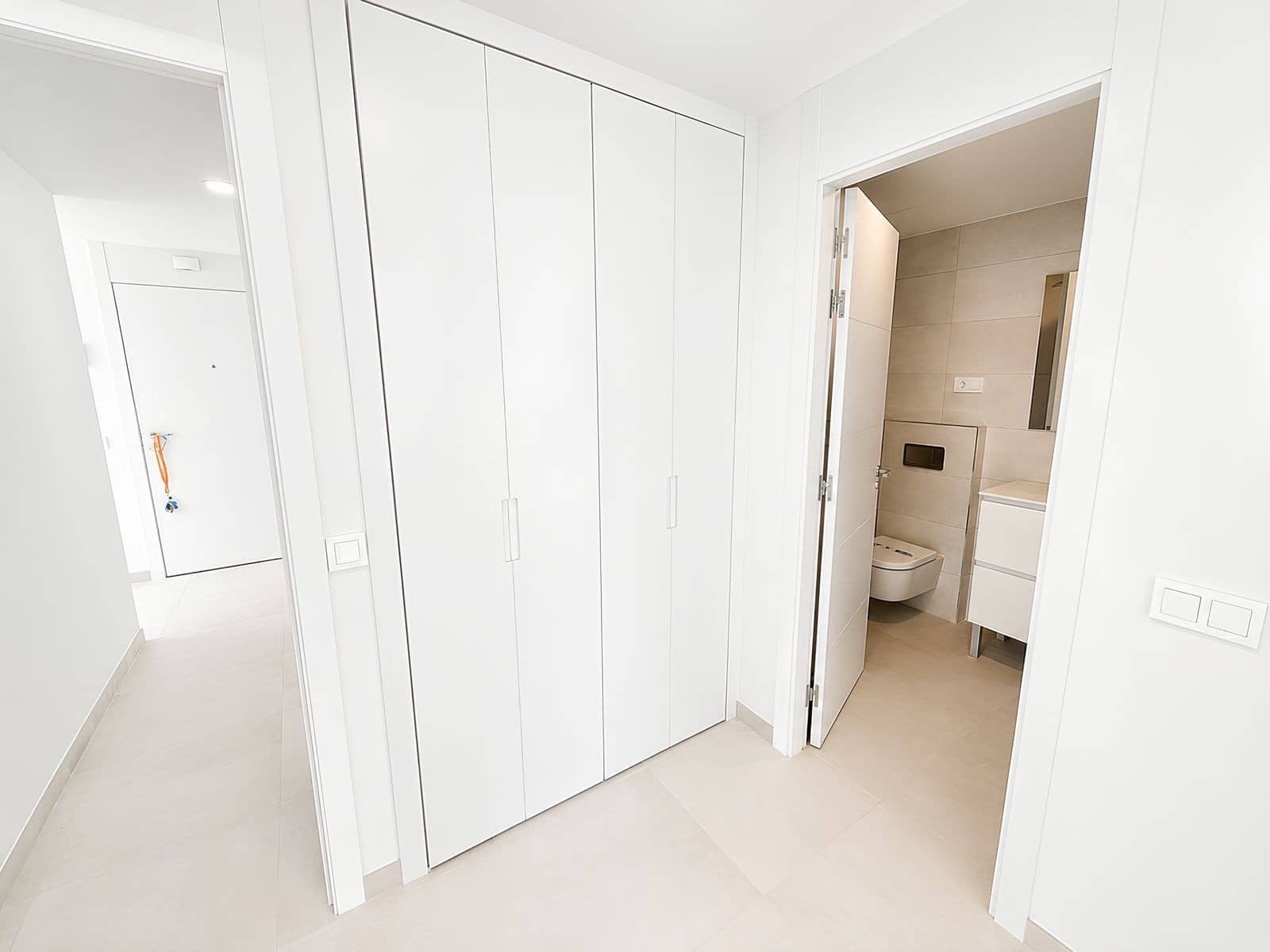 3 makuuhuone Huoneisto myytävänä paikassa La Cala de Mijas mukana uima-altaan 
autotalli - 895 000 € (Ref: 10124278)